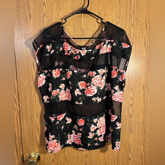 Torrid Floral & Mesh Blouse - Picture 5 of 5